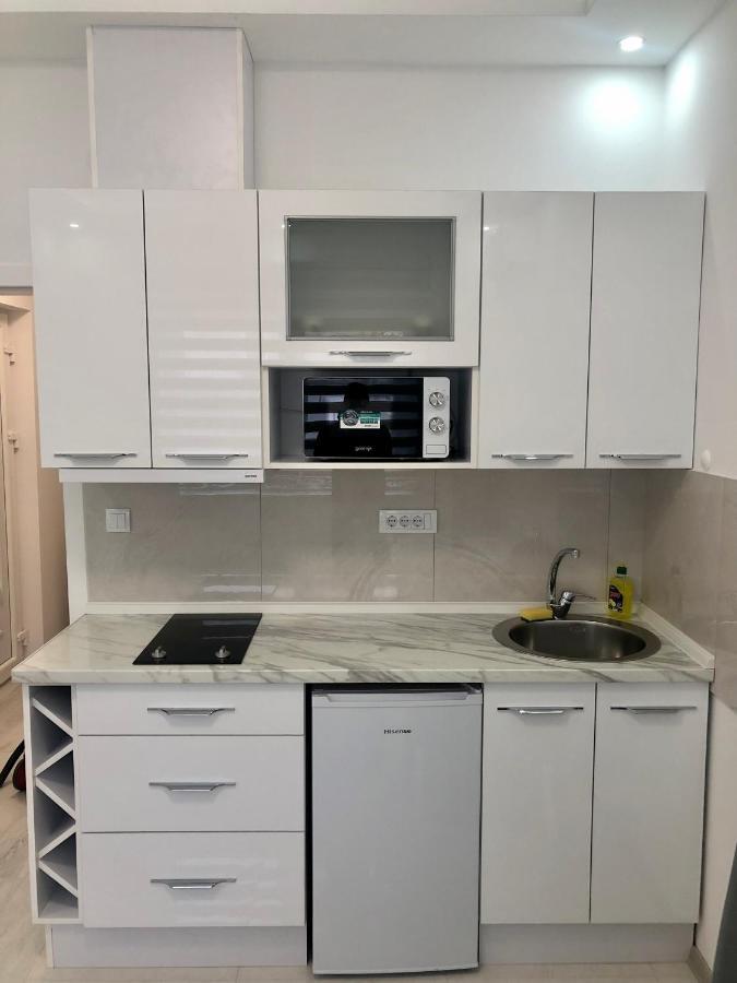Apartman Silver Star ซอมโบร์ ภายนอก รูปภาพ