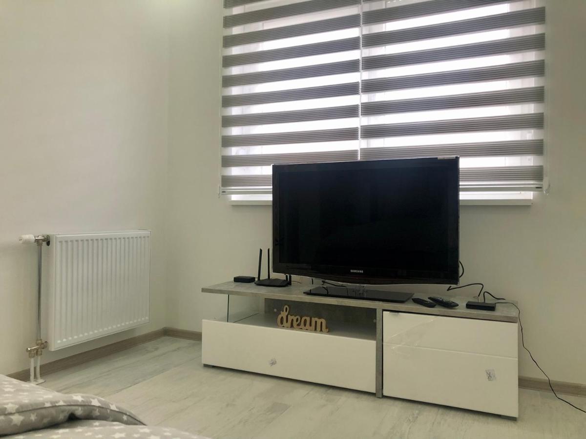 Apartman Silver Star ซอมโบร์ ภายนอก รูปภาพ