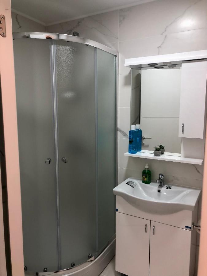 Apartman Silver Star ซอมโบร์ ภายนอก รูปภาพ