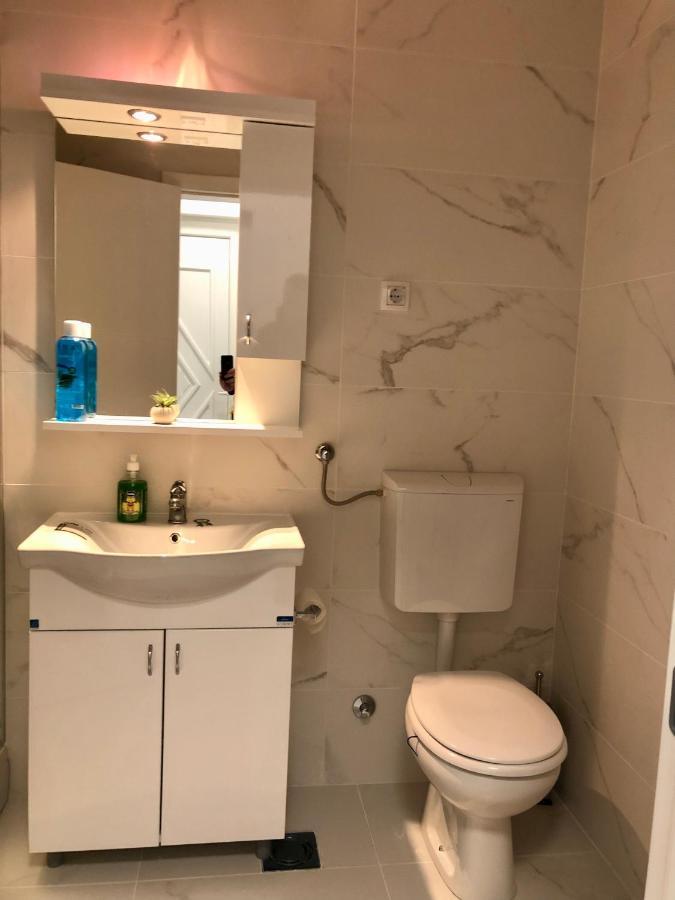 Apartman Silver Star ซอมโบร์ ภายนอก รูปภาพ